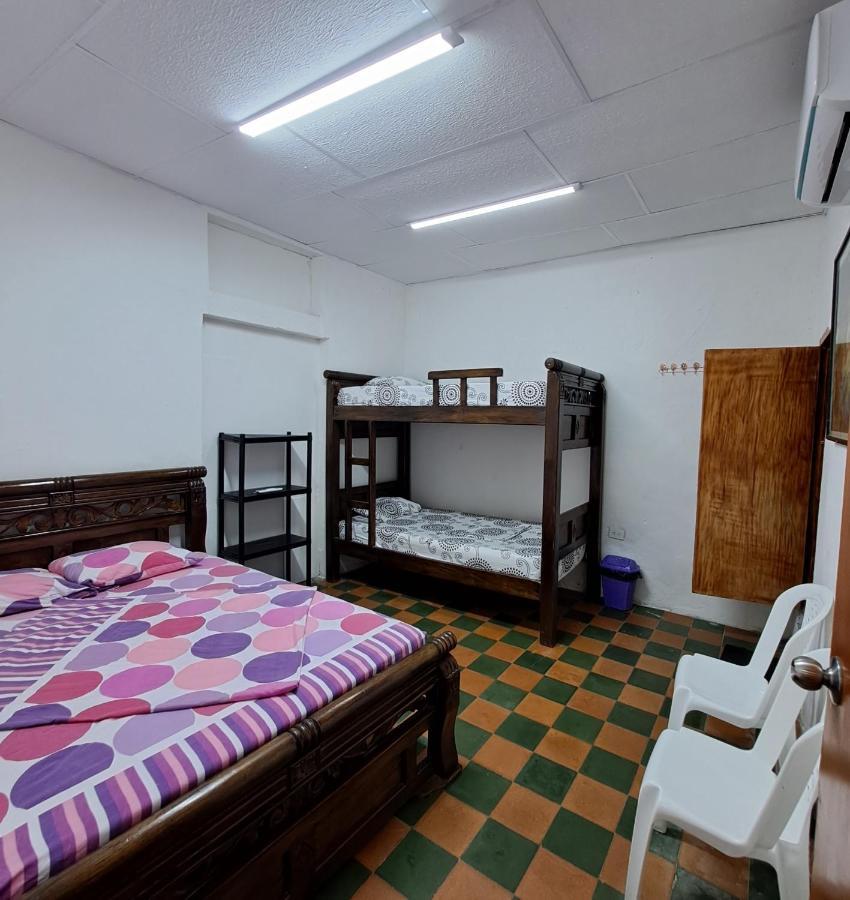 Hostal Casa Lara Cartagena Ngoại thất bức ảnh